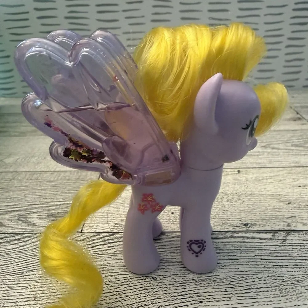 My Little Pony MLP Water Wings Lily Blossom Hasbro G4 MLP Brushable